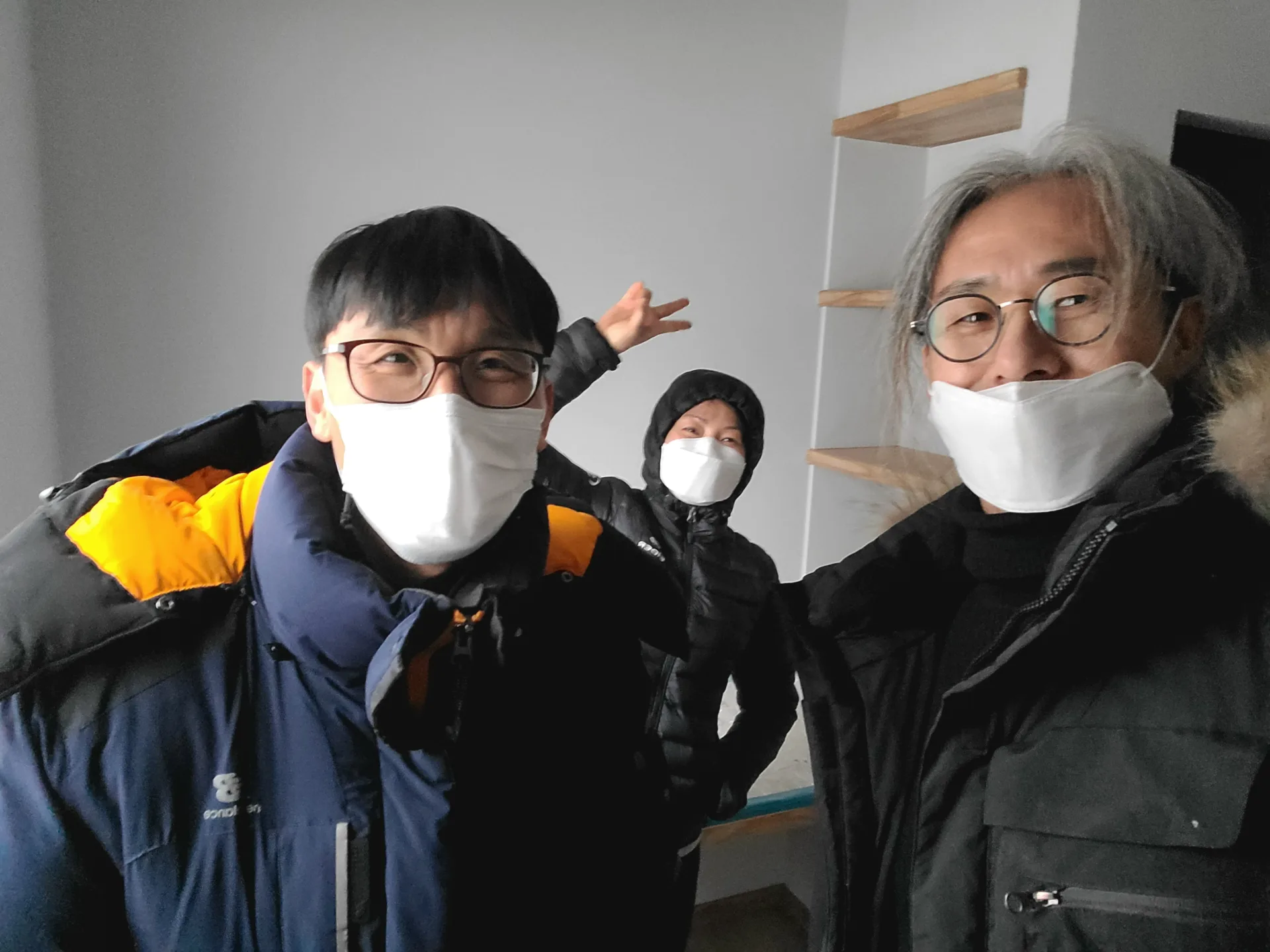 현장을 방문한 건축주와 사진 한 장